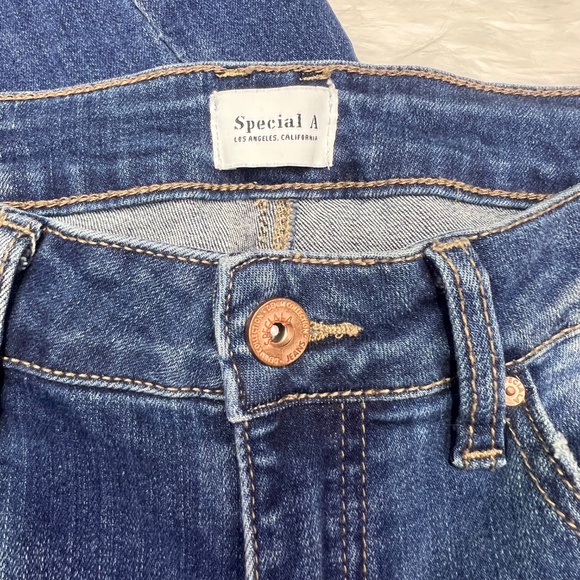 👖|•SPECIAL A•| Skinny Split Bottom Mid Rise Stretch Jeans Size 7👖 - Picture 5 of 11